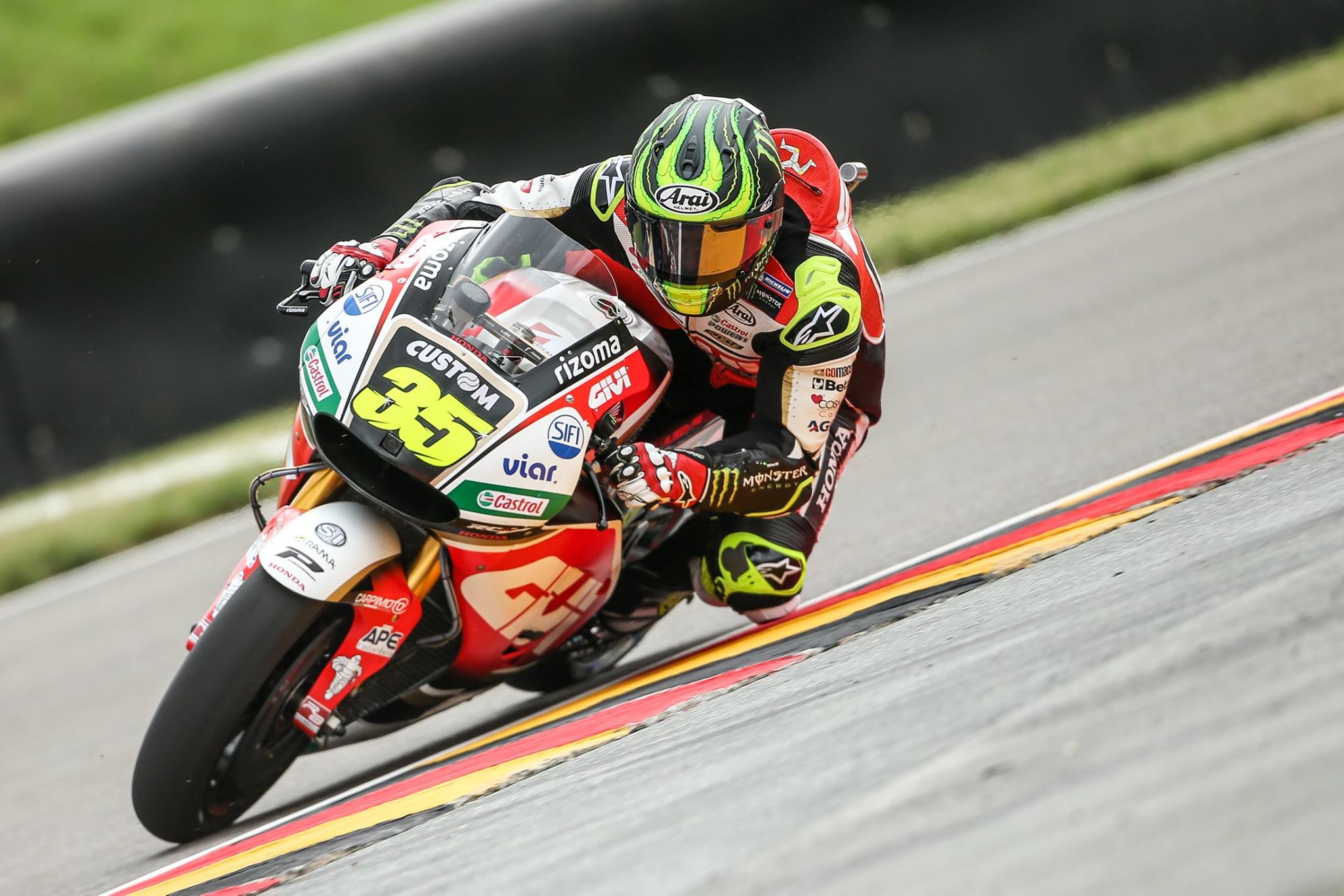 Crutchlow 13e na eerste dag op Sachsenring